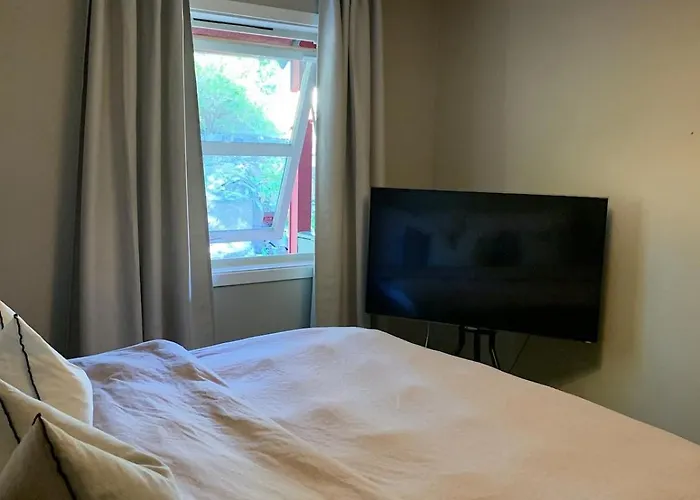 Bright And * Kristiansund